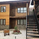 Magellanicus Rustic Suites
